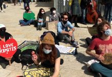 Crisis in Corfu Seals included? Promo